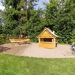 Haus Haus Folke - 2 Апартаменты *